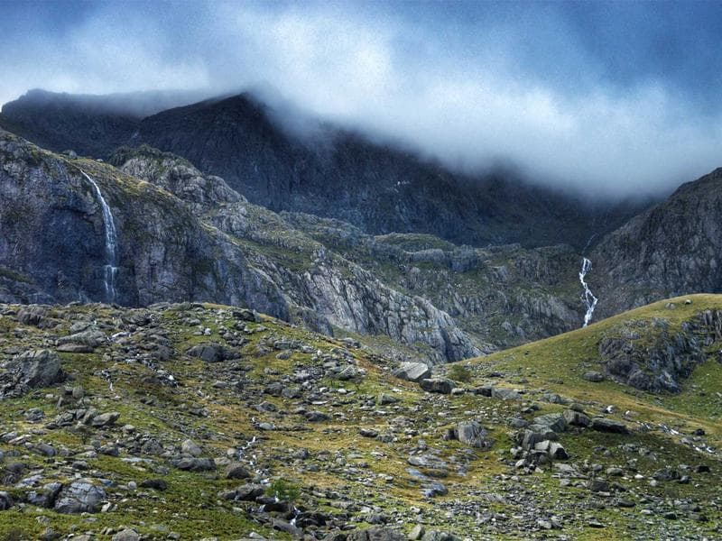 Dual In-Bay Automatic Wash — High Traffic — Good Condition